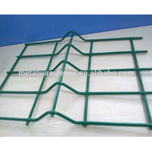 High quality Cheap Powder Coated beautiful wire fences